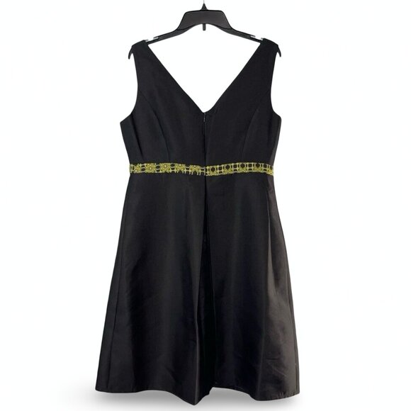 Giovanna A-Line Sleeveless Dress Womens 14 Black V-Neck Embroidered Elegant Chic - Picture 2 of 9